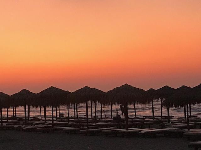 Mikes On The Beach Hersonissos (Crete) Exterior foto