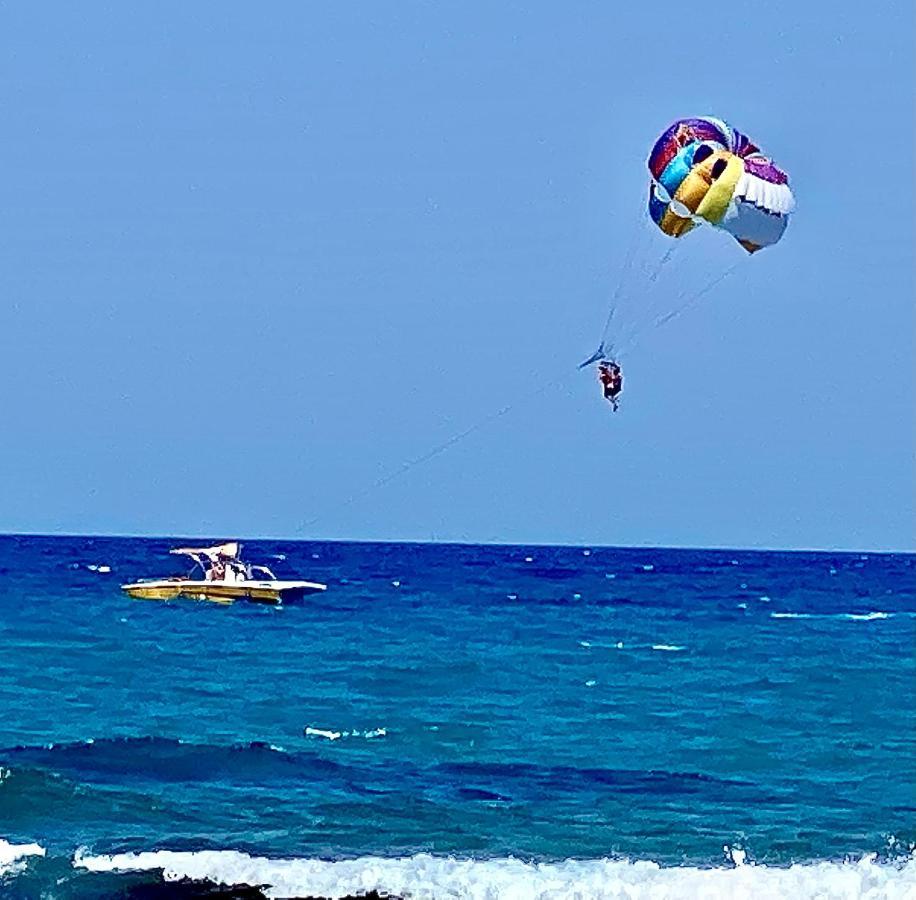 Mikes On The Beach Hersonissos (Crete) Exterior foto
